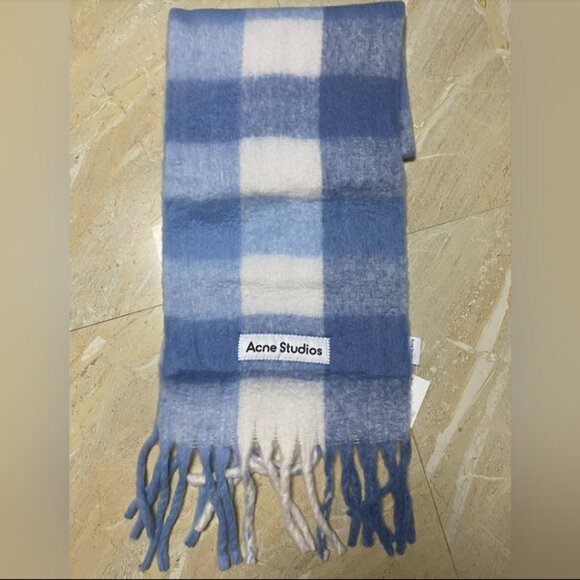 acne studios scarf - Picture 1 of 2